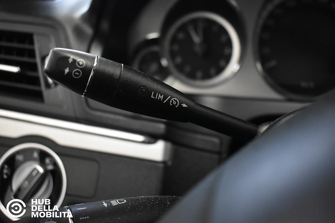 MERCEDES-BENZ E 220 CDI Coupé BlueEFFICIENCY Avantgarde